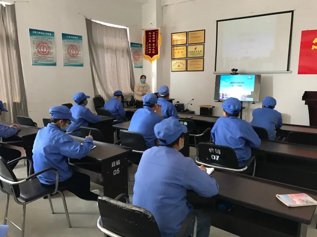 為企業(yè)、工廠等復(fù)工人員聚集地?開展疫情健康防護知識培訓(xùn)