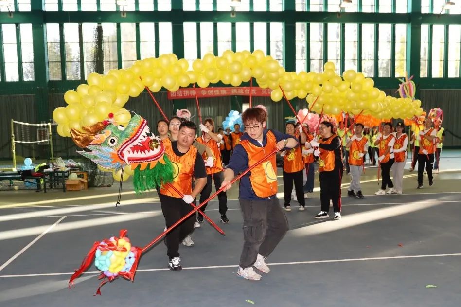 “同心同行，聚力共贏”安利醫(yī)院?jiǎn)T工拓展訓(xùn)練!