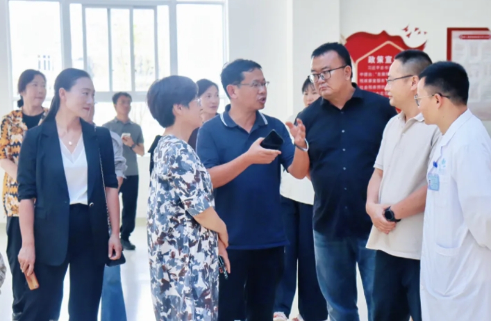 保山市政協(xié)副主席一行蒞臨我院東城康復中心開展殘疾人康復服務體系建設民主監(jiān)督調研