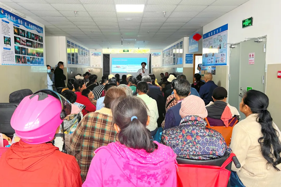 守護(hù)骨骼健康，共筑幸福人生——保山安利醫(yī)院“全民骨骼養(yǎng)護(hù)日”活動(dòng)圓滿落幕