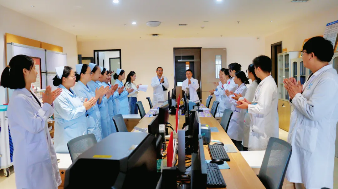 重磅喜訊丨資深腫瘤專家孟健華主任受聘任保山安利醫(yī)院腫瘤科主任！